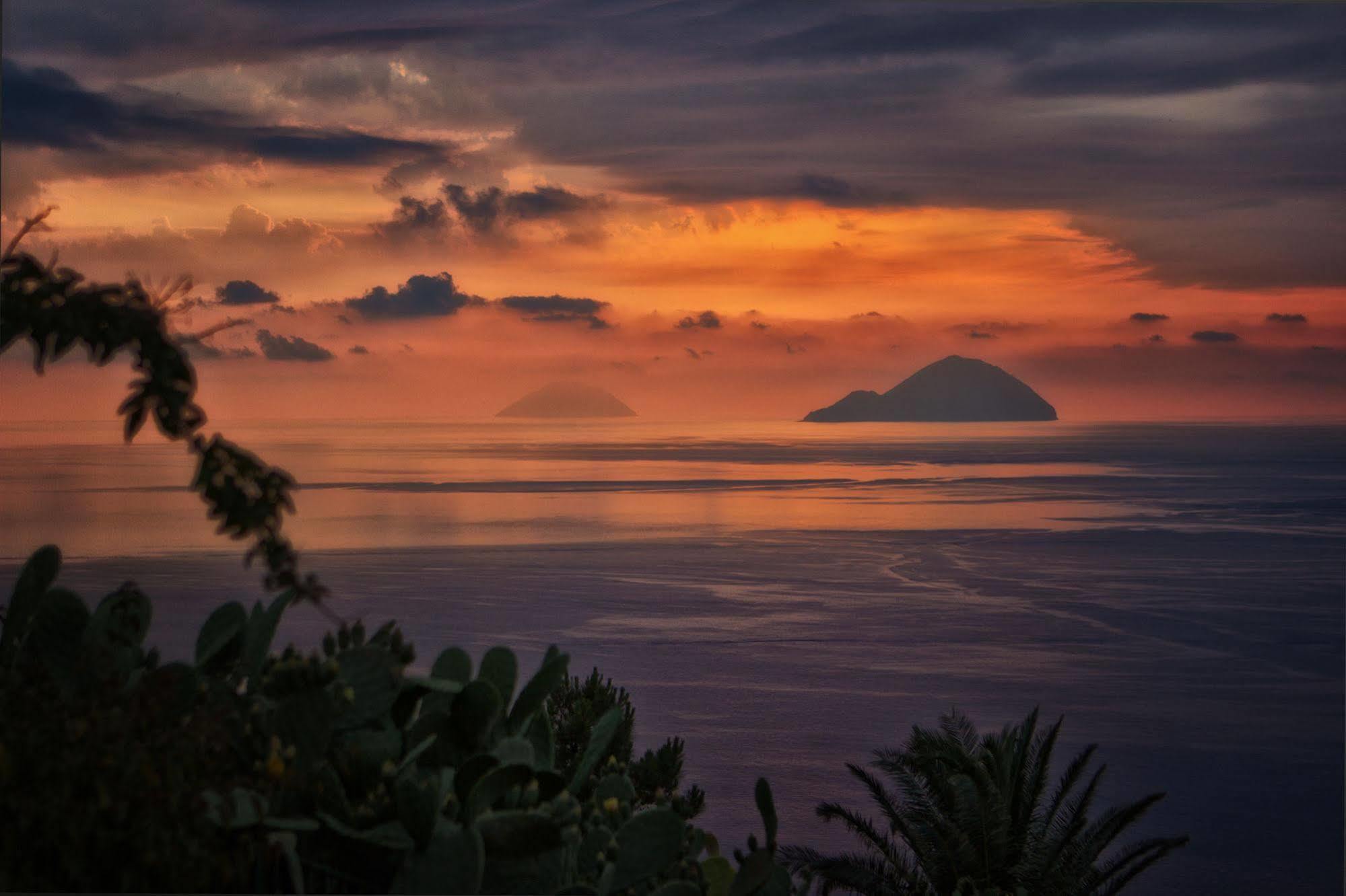 Punta Sallustro Lipari Exteriér fotografie
